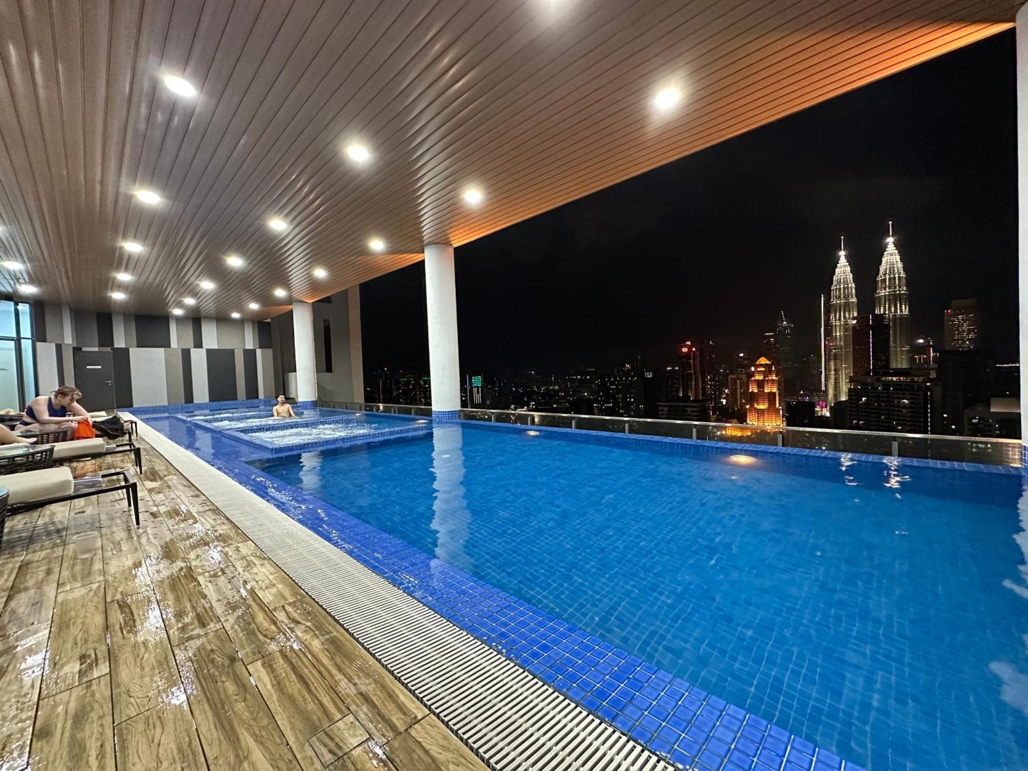 קואלה לומפור Vortex Suites Klcc Della מראה חיצוני תמונה